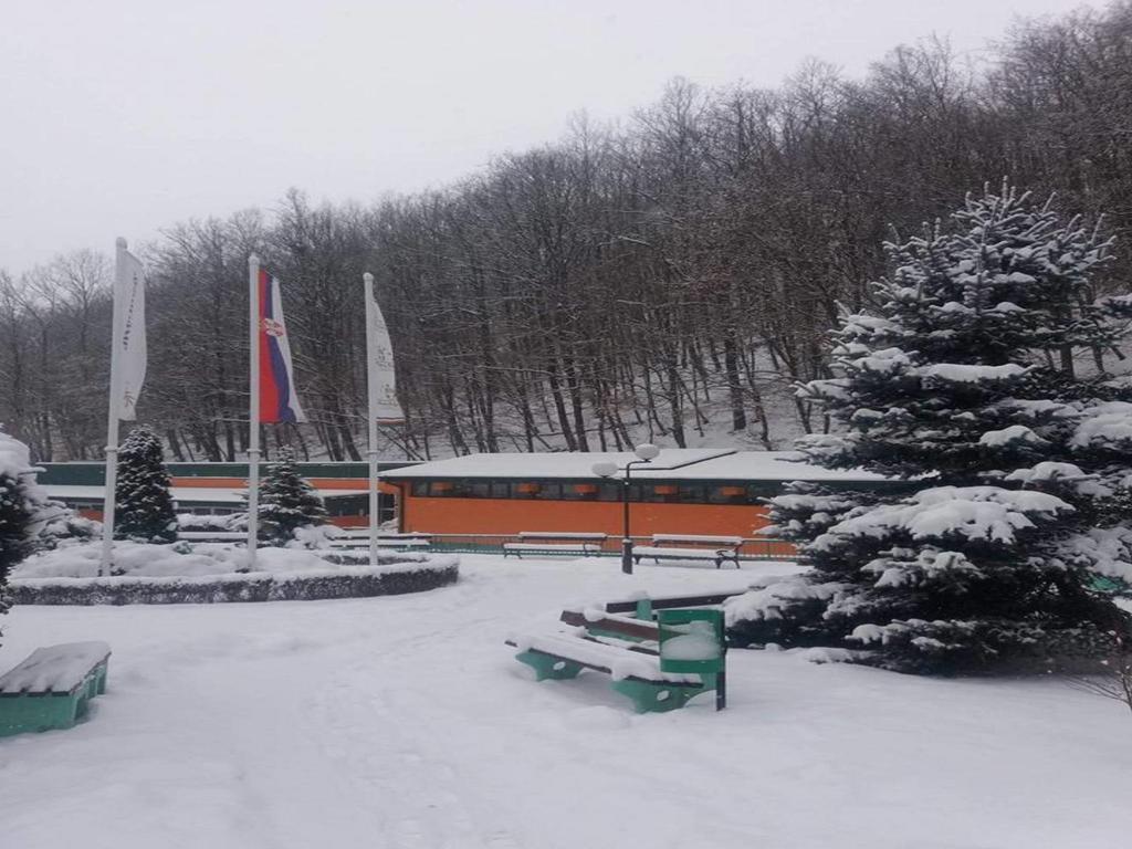 Guesthouse Edelnice Gornja Trepča Eksteriør bilde